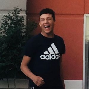 Meet your Posher, Manny